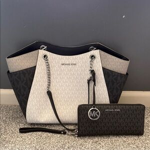 Michael Kors Monochrome Tote Bag and Wallet Set